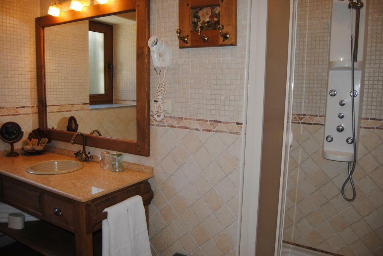 Hotel Rural Los Frutales Cercedilla Eksteriør billede